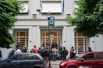 Sede de la AFA en la calle Viamonte, por el Caso Sur Finanzas
