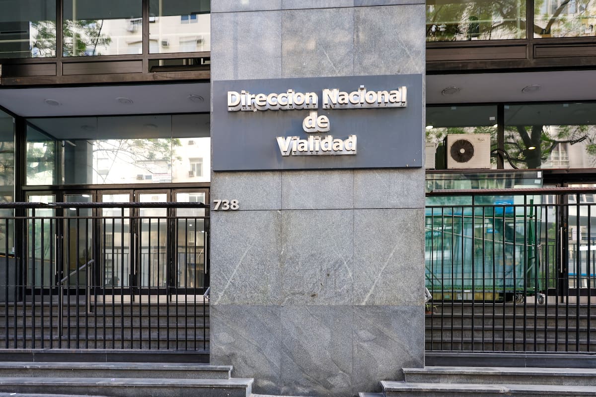 Sede de Vialidad Nacional sobre diagonal Sur