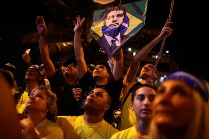 Seguidores del ultraderechista salieron a las calles de Río de Janeiro a festejar su triunfo