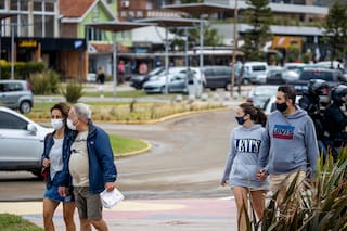 Qué debemos hacer para evitar un rebrote de los contagios tras superar la tercera ola