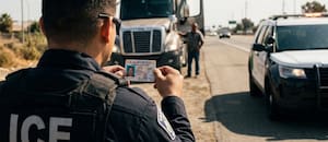 El nuevo modus operandi para acelerar la detención de inmigrantes en carreteras