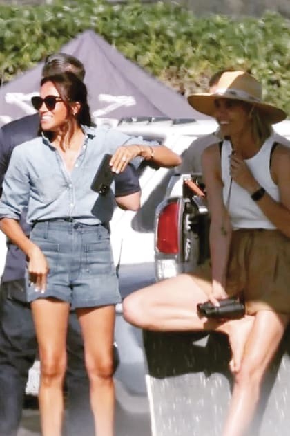 Según contó Delfina en Instagram, esta es la única foto que tienen de las p-wives (mujeres del polo), tal como se llaman a sí mismas.