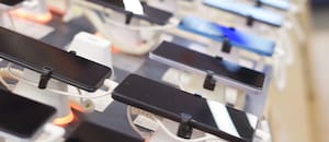 Las ventas mundiales de smartphones caen un 20% al volumen más bajo en 14 años