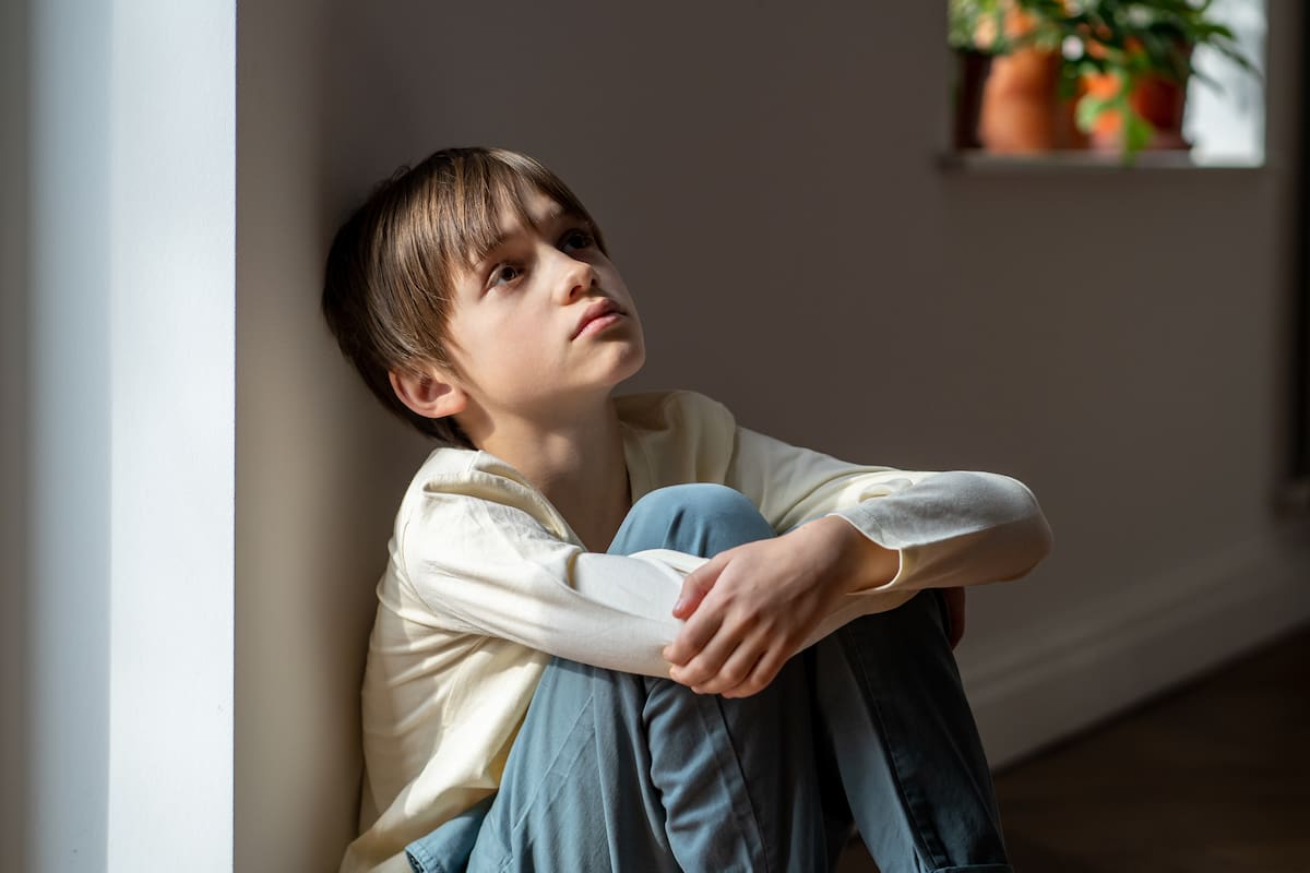 Según datos del 2022, el 47,3% de los estudiantes porteños presenta un nivel de bienestar escolar vulnerable o crítico, el 77,1% manifiesta dificultades en la regulación emocional