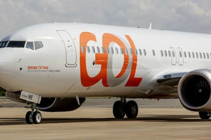 Según Edgardo Llanos, secretario general de la Asociación del Personal Aeronáutico (APA), la empresa va a tercerizar los servicios en una compañía que no es del sector