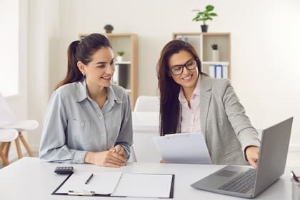 Según el 56% de los encuenstados afirma que entre una y tres mujeres tienen roles directivos dentro de las empresas