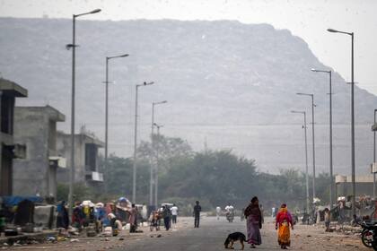 Según el ingeniero jefe para East Delhi, Arun Kumar, la montaña mide ya más de 65 metros y cada año crece casi 10 más