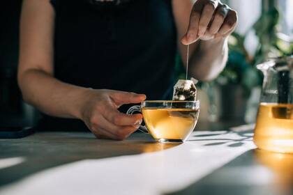 Según el médico, la cafeína también predomina en el té