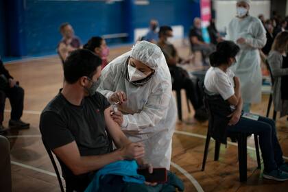 Según el Monitoreo Público de Vacunación, se aplicaron en La Rioja un total de 281.802 dosis contra el coronavirus