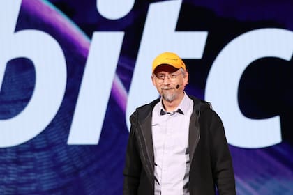 Según el New York Times, Adam Back es la persona detrás del pseudónimo de Satoshi Nakamoto, el creador de bitcoin; él lo niega