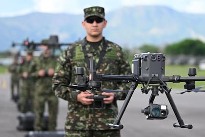 Según el presidente Gustavo Petro, la guerra en Colombia ha mutado hacia un conflicto aéreo con mayor presencia de drones en los bandos.