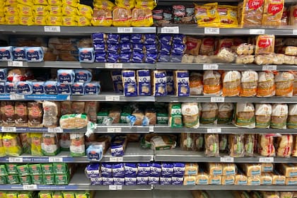 Según el proyecto, las góndolas deberían tener un mínimo de tres o cinco productos de micro, pequeñas y medianas empresas bonaerenses.