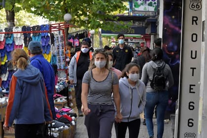 Según el virólogo, Santiafo Mirazo, Uruguay atraviesa una "franca aceleración del número de casos" de coronavirus