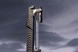 Según Elon Musk Mechazilla podrá atrapar cohetes en pleno vuelo con sus brazos robots y relanzarlos