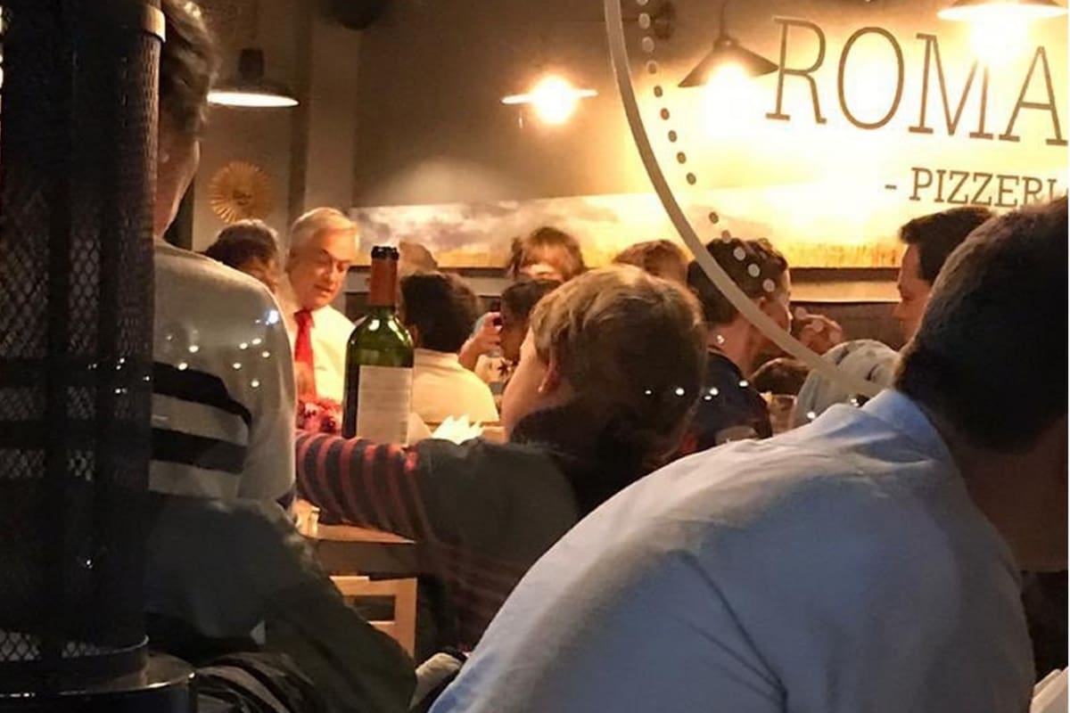 Según explicaron desde Palacio, ayer el mandatario concurrió a saludar a uno de sus nietos