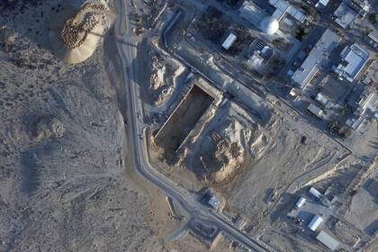 Según fotos satelitales, analizadas por la agencia AP, se está realizando una importante construcción a pocos metros del viejo reactor en el Centro de Investigación Nuclear Shimon Peres en el desierto del Néguev