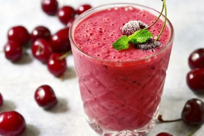 Según investigadores consumir cerezas o beber su jugo puede disminuir los niveles de ácido úrico