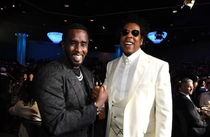 Según la denuncia, "Diddy" Combs y Jay-Z se habrían turnado para abusar de la menor