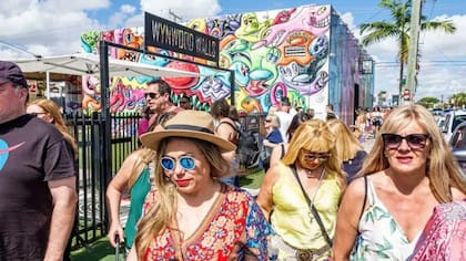 Según la página web de Wynwood Walls, el museo tiene más de 3200 metros cuadrados de murales.