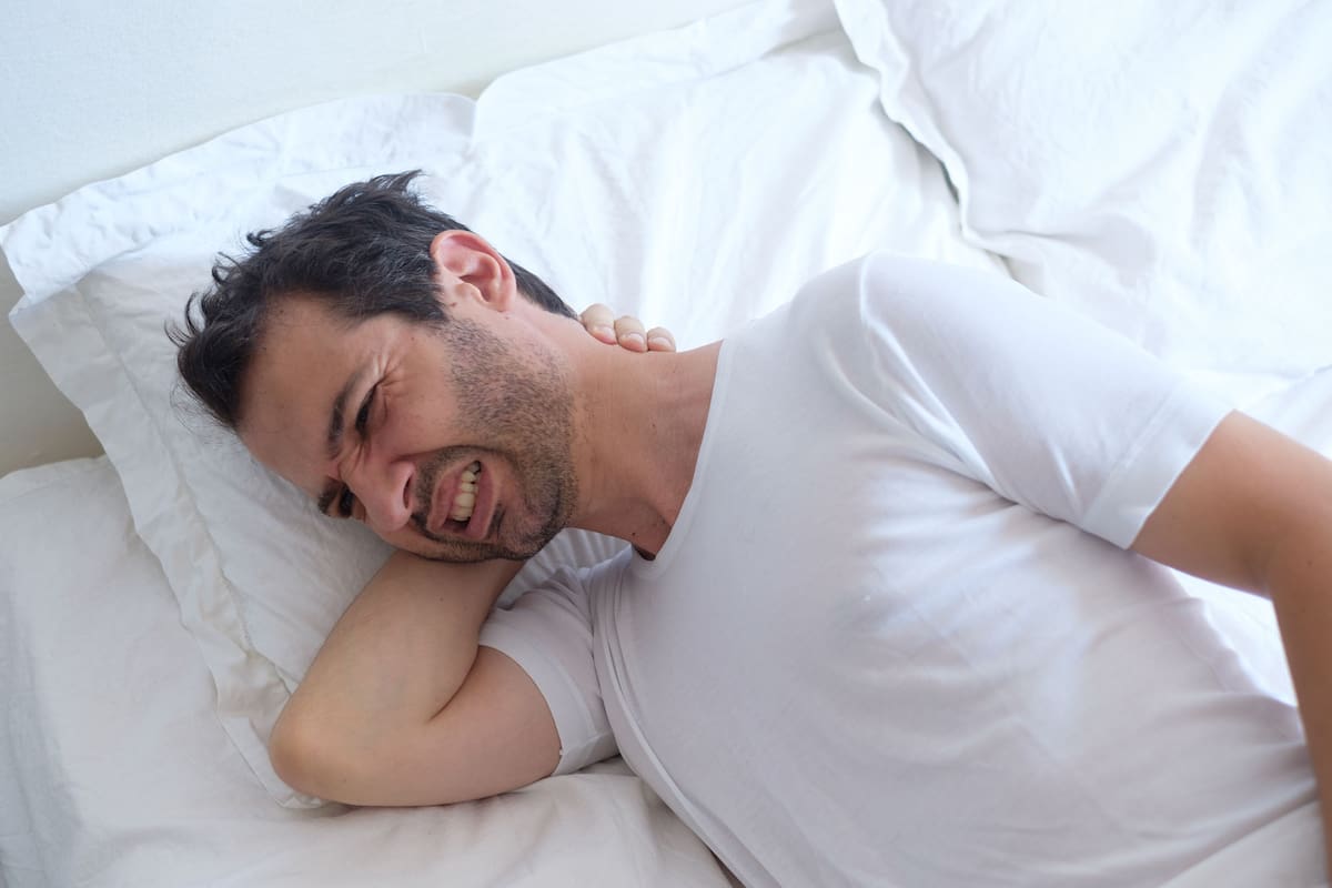 Según la postura en la que se duerma, hay que elegir la almohada para dormir mejor
