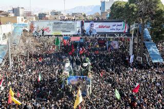 Irán: 50 muertos en una estampida en el funeral de Qassem Soleimani