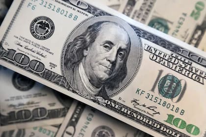 Según los analistas de Latin Focus, se espera que el dólar oficial valga $342,7 hacia finales de diciembre