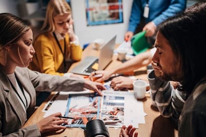 Según los entrevistados, la inteligencia artificial generativa permitirá crear más contenidos en menos tiempo, pero también será necesaria más experiencia para fiscalizar los resultados