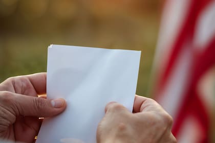 Según los gobernadores, el nuevo sistema permitiría rechazar boletas válidas por diferencias con una lista federal