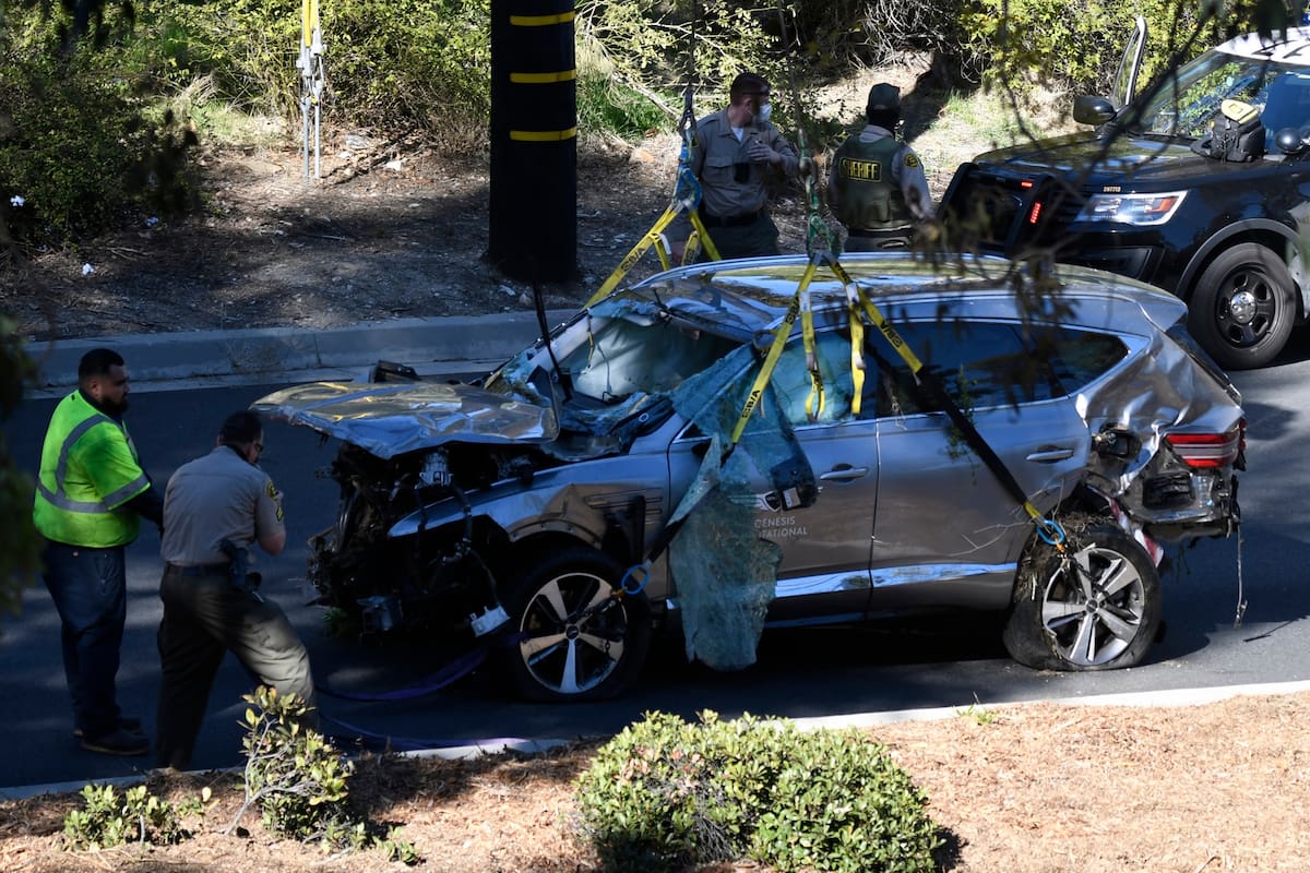 Según los investigadores, Woods no frenó en el momento en que el vehículo se salió de la autopista e incluso aceleró poco antes de perder el control del coche
