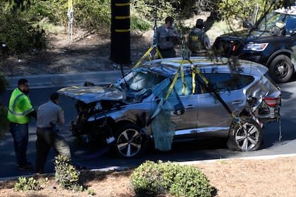Según los investigadores, Woods no frenó en el momento en que el vehículo se salió de la autopista e incluso aceleró poco antes de perder el control del coche