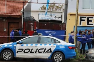Neuquén: falleció en un taller mecánico y la autopsia detectó un posible cuadro de delirio agitado