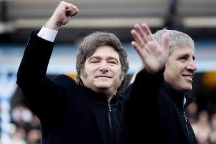 Según Santiago Bulat, "el año que viene la economía crecerá por debajo del 10%"