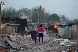 Según se estima, la tendencia al crecimiento de la pobreza infantil seguiría este año por causa de la inflación y de la caída de fuentes laborales