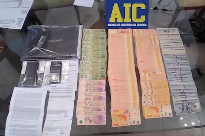 Según se informó, cuando detuvieron al presidente de Vicentin además de dinero se secuestró documentación y dos celulares