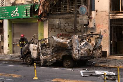 Según testigos, la camioneta estaba abandonada hace varios días en el lugar