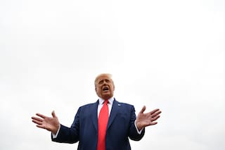No paran de salir libros sobre Donald Trump, y la gente no para de comprarlos