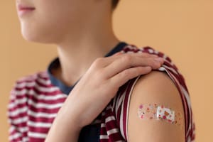 Según un informe publicado en julio de 2024 por Unicef y la OMS, la cobertura global de vacunación descendió desde 2019