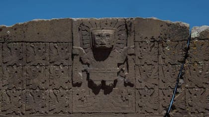 Según una leyenda aymara, los antepasados ocultaron el monumento más emblemático de Tiwanaku en la Puerta del Sol