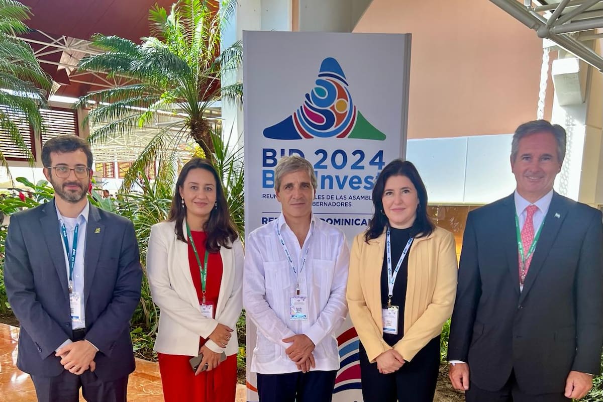 Segunda jornada de actividades del ministro de Economía, Luis Caputo; y el secretario de Finanzas, Pablo Quirno, en Punta Cana