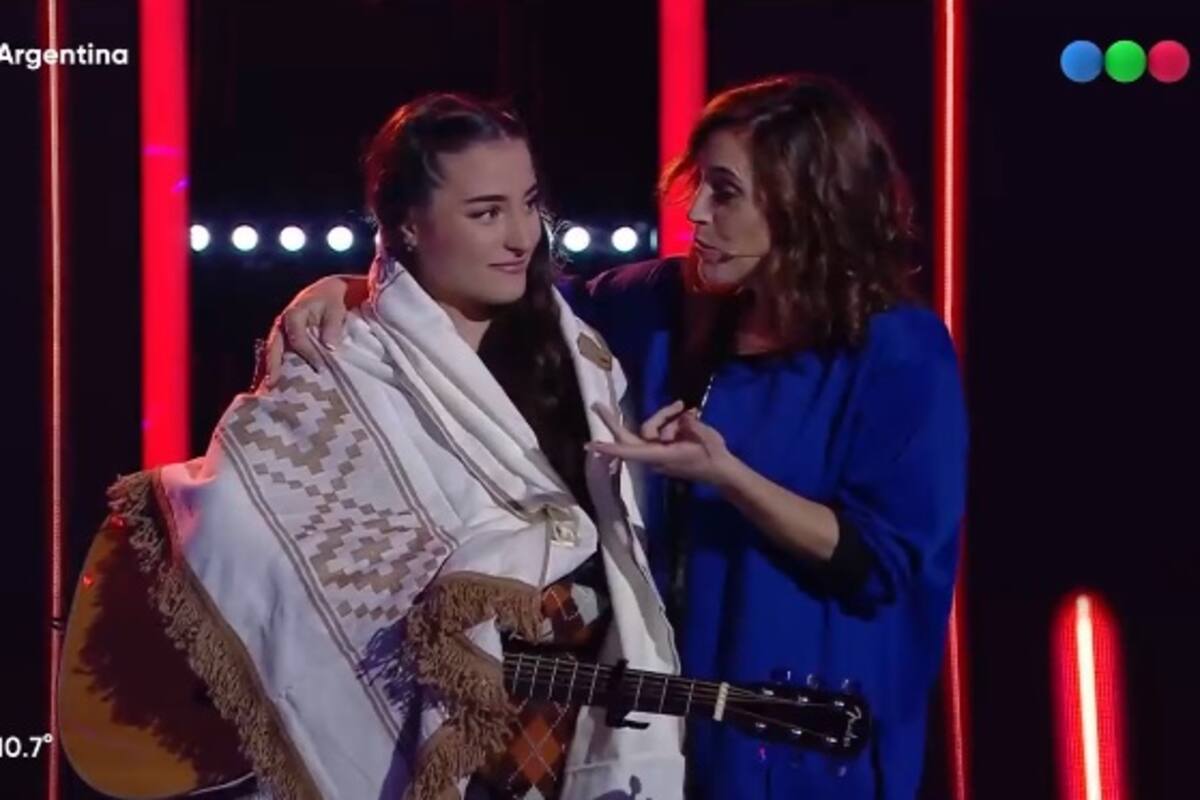 Segunda oportunidad: volvió a La Voz y esta vez en el último segundo se giró una silla. Foto/Captura: Telefe