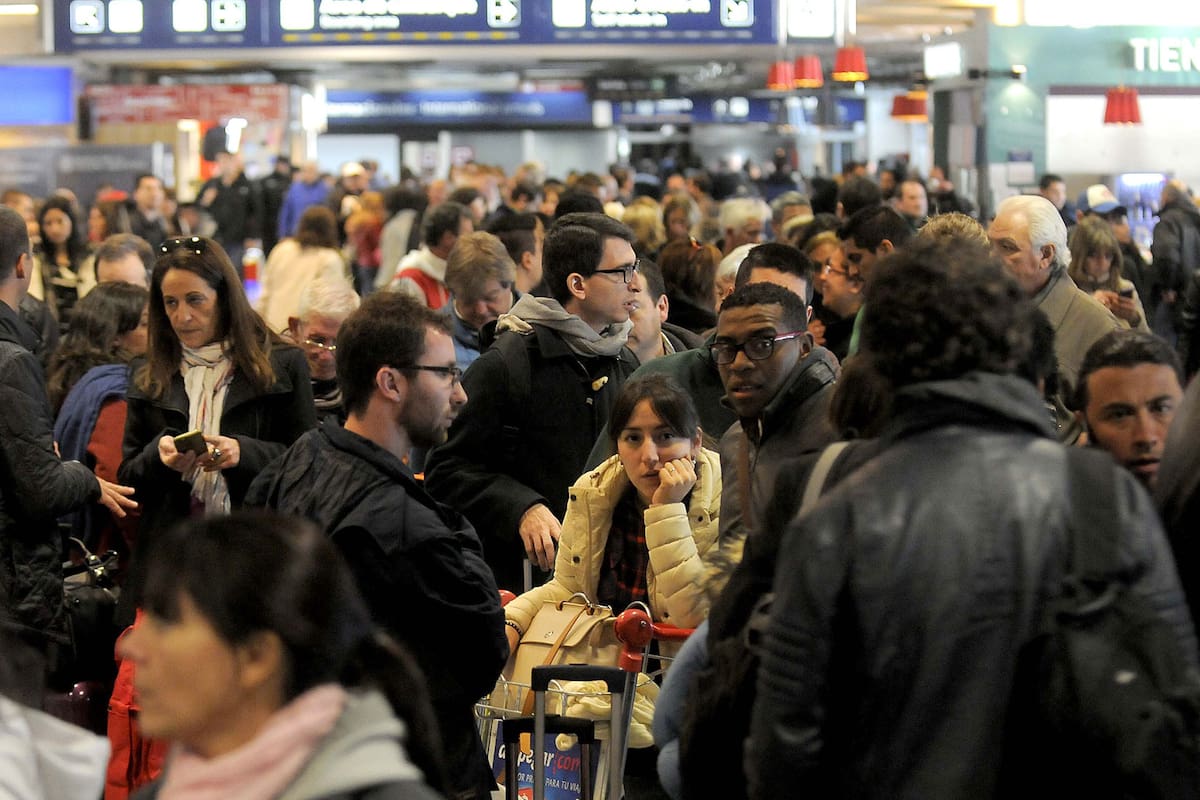 Segundo día con vuelos cancelados por el paro de controladores aéreos