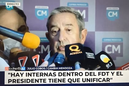 Segundos antes, el graph mostraba la frase más destacada del discurso de Cobos