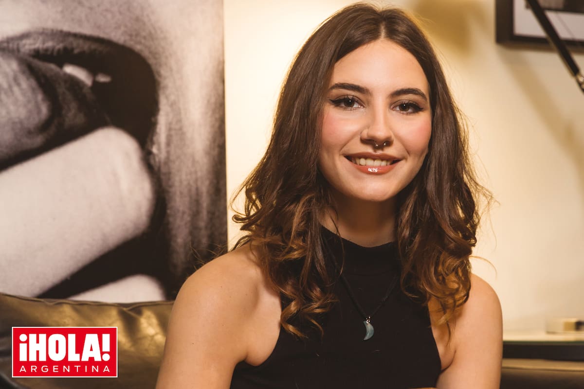 Segura de haber encontrado su vocación, destaca: "Quiero vivir de la actuación, pero no me importa ser famosa".