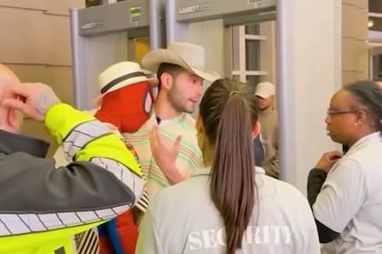 Seguridad casi le impide a J Balvin ingresar a su propio show