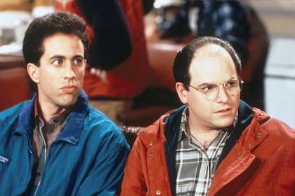 Seinfeld y George, los personajes de la serie Seinfeld que, años atrás, convirtieron una frase en un meme temprano