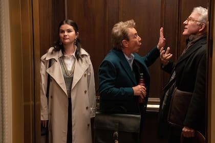 Selena Gomez, Martin Short y Steve Martin en la nueva temporada de Only Murders in the Building