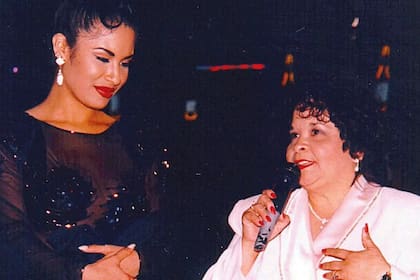 Selena Quintanilla tenía un vínculo cercano con Yolanda Saldívar (Foto archivo)