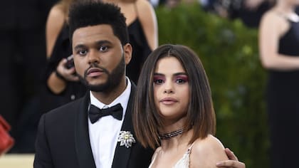 El debut de Selena con The Weekend en una red carpet fue para la MET Gala 2017