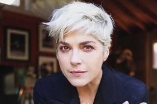 Selma Blair: alcohol a los 7 años, depresión, abusos y varios intentos de suicido