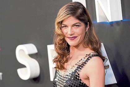 SELMA BLAIR. La actriz en la premiere de la serie Lost in space, en abril de 2018. En agostodel mismo año fue diagnosticada con esclerosis múltiple